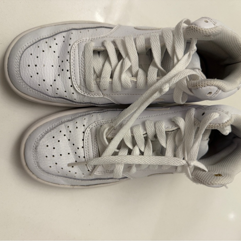 Nike White Women's Sneakers